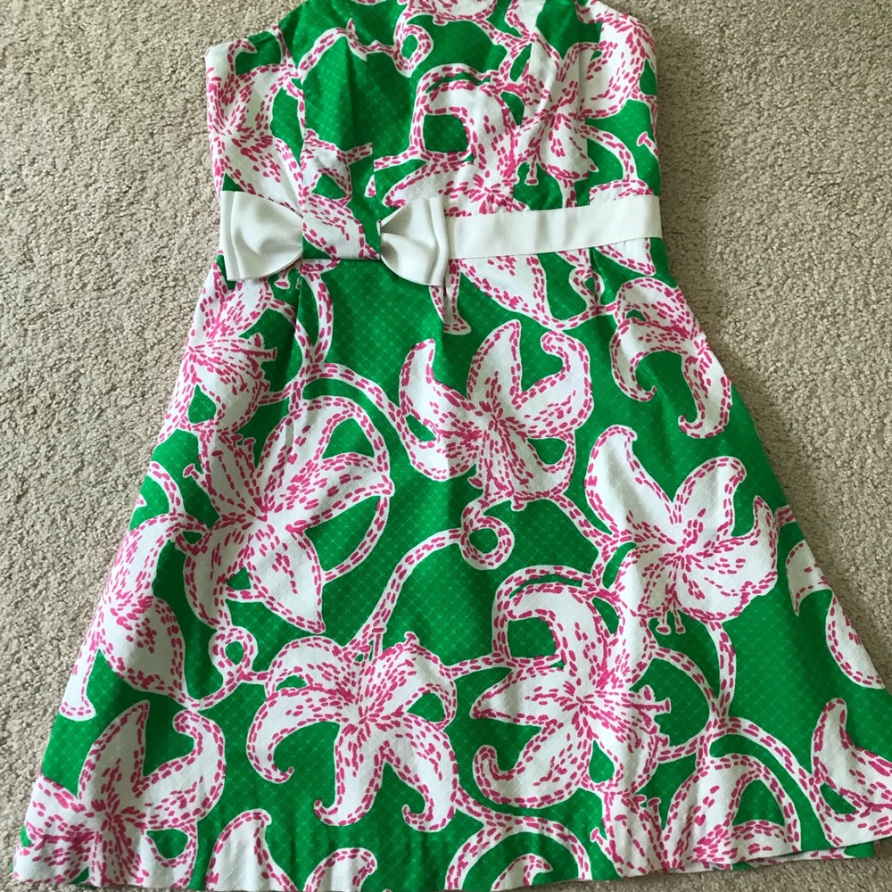 Lilly Pulitzer strapless dress!